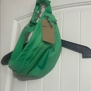 Nike Vibrant Green Men's Belt Bag
